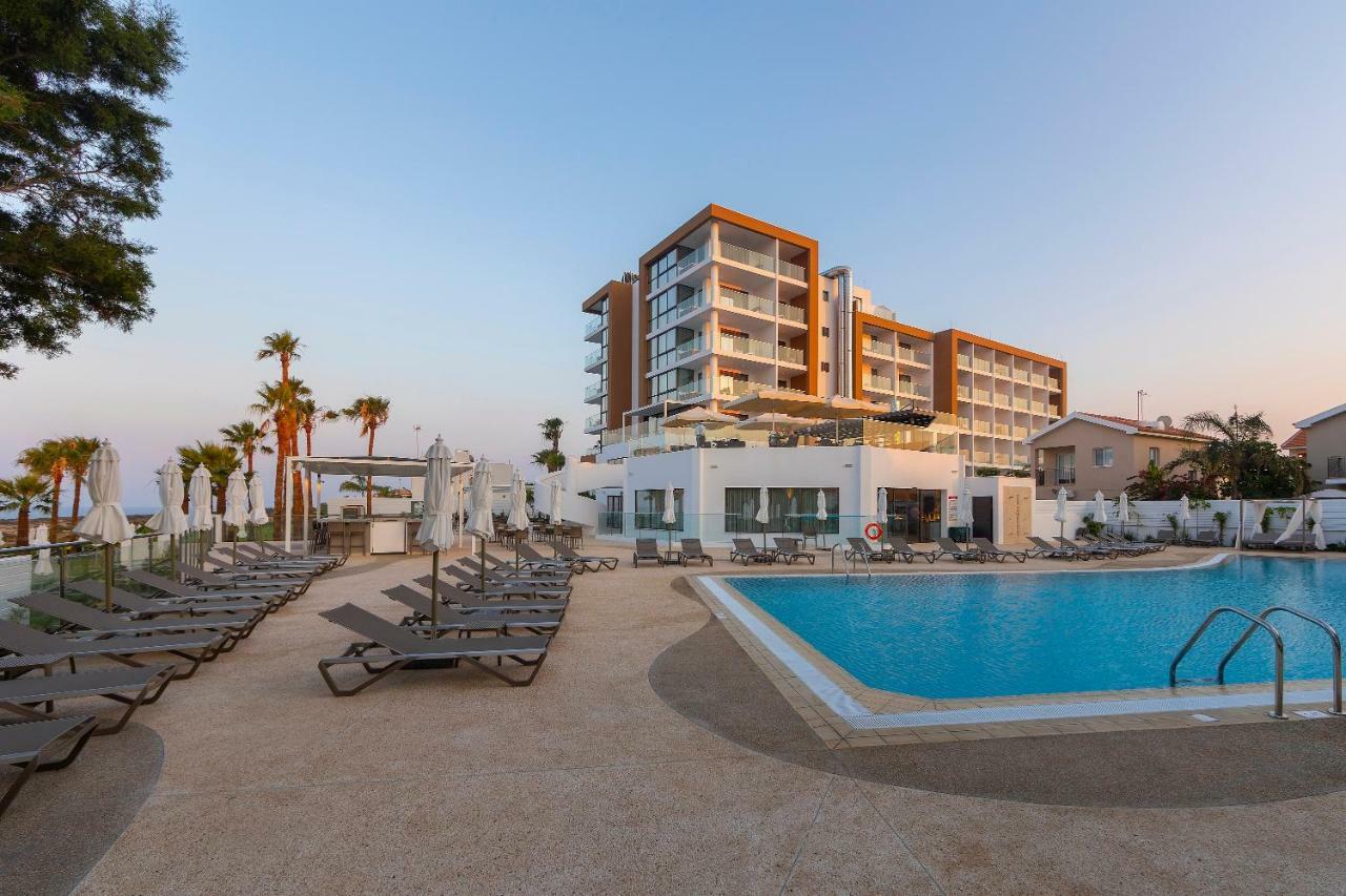 Leonardo Crystal Cove Hotel & Spa - Adults Only Protaras Exterior foto